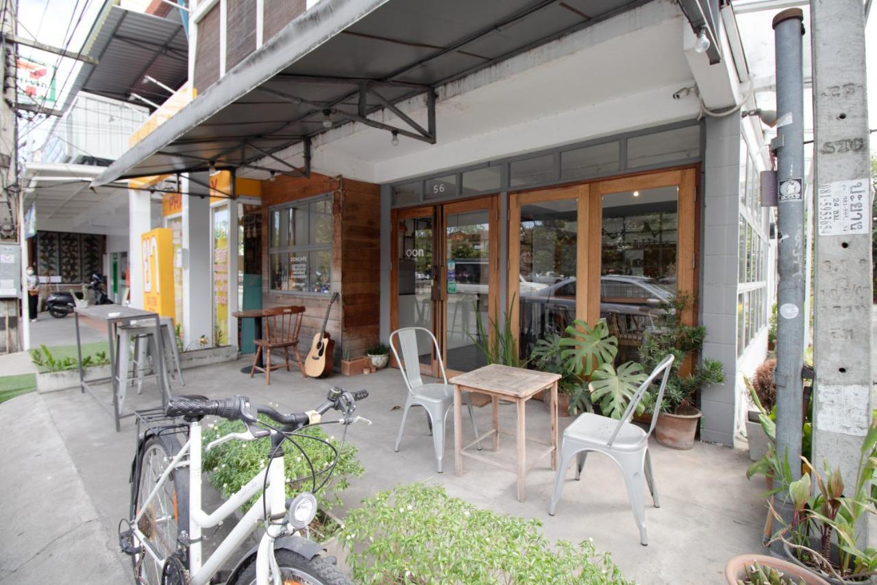 Auberge de jeunesse Oon Poshtel X Cafe à Chiang Mai Extérieur photo