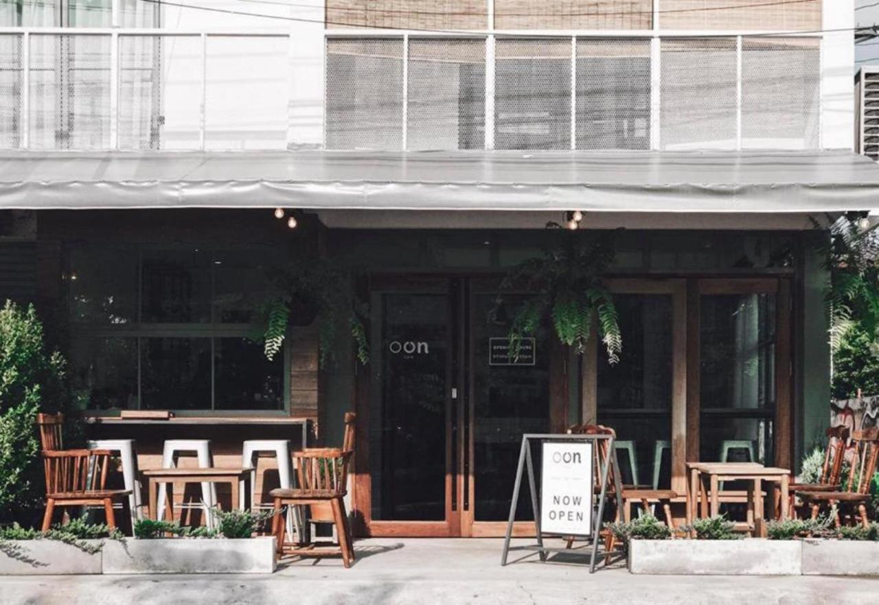 Auberge de jeunesse Oon Poshtel X Cafe à Chiang Mai Extérieur photo